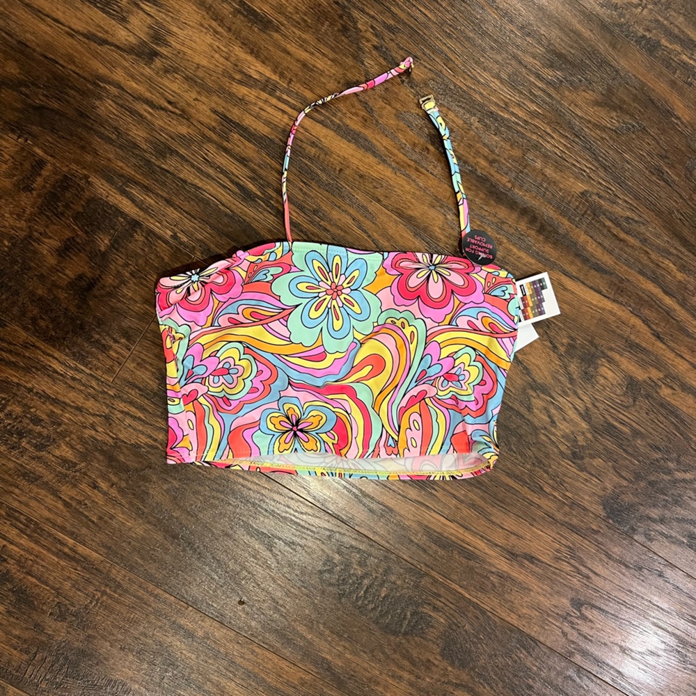 NWT - No Boundaries Swim Bikini Top - M